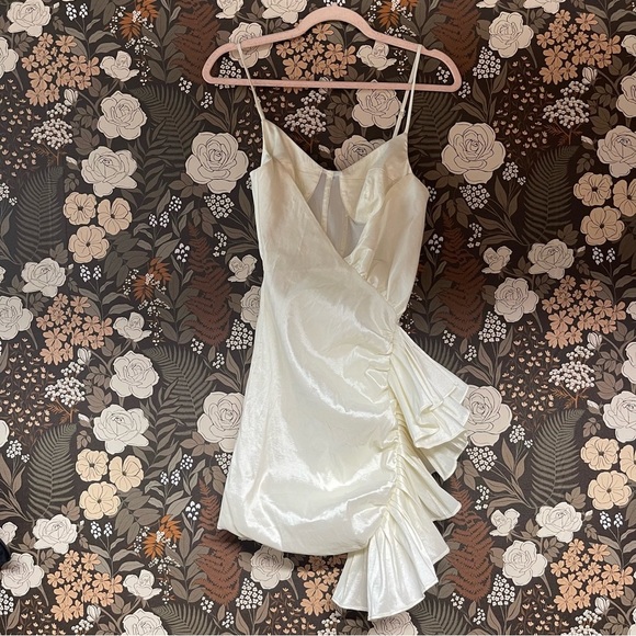 NWOT NBD Alena dress in white size small - Picture 4 of 8